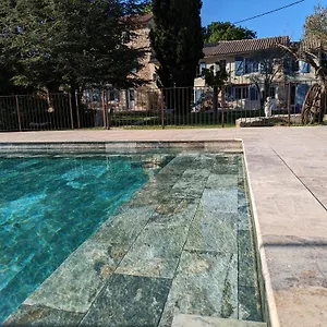 mas-de-la-roule-4-studios-piscine-spa-parc-2-hectares.fr-provencehotel.com/
