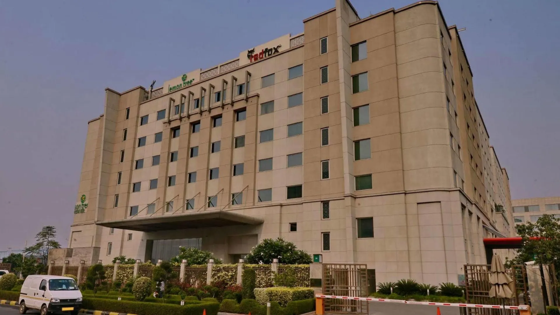 Red Fox By Lemon Tree Hotels, Delhi Airport New Delhi