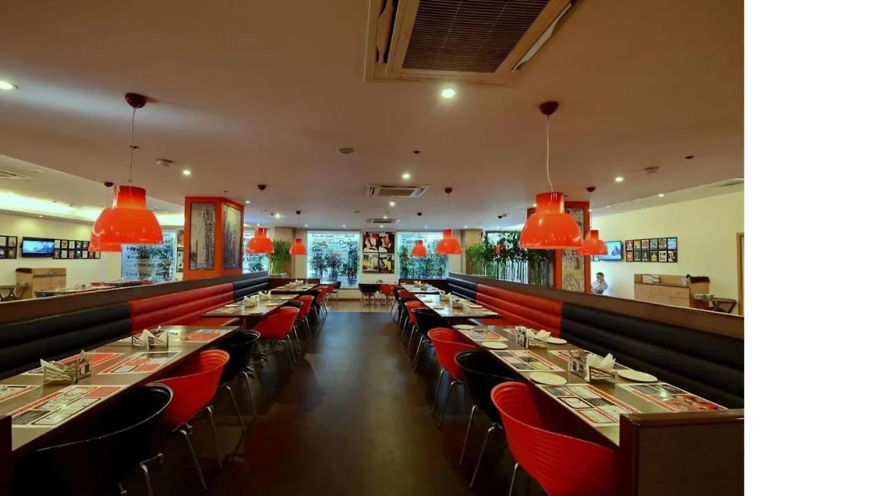 Hotel Red Fox By Lemon Tree Hotels, Delhi Airport New Delhi