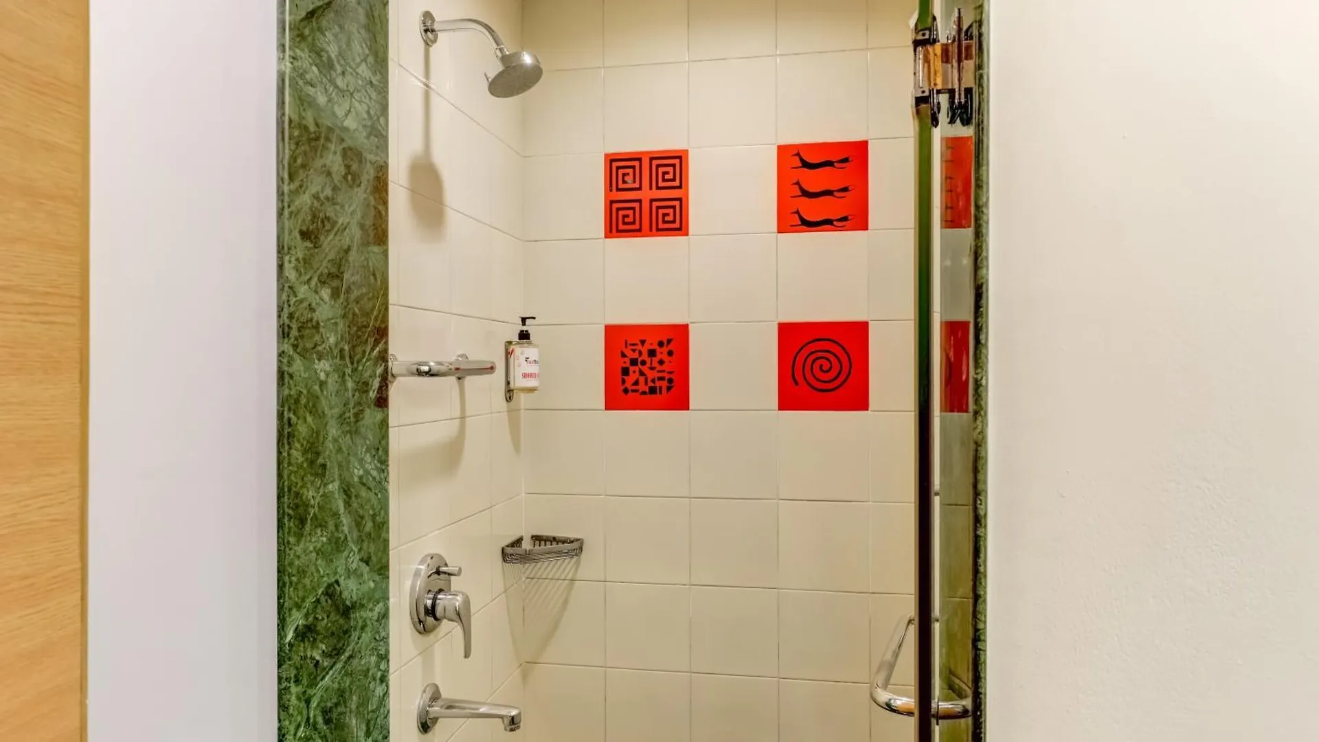Red Fox By Lemon Tree Hotels, Delhi Airport New Delhi Hotel